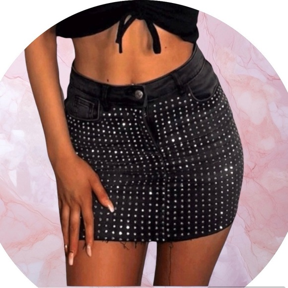 BLING HER MINI💎 - Picture 3 of 6